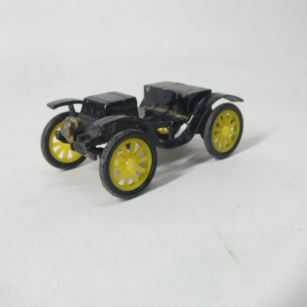 Vintage Diecast Car Lot - Midgetoy Husky Walk-Thru Van Majorette